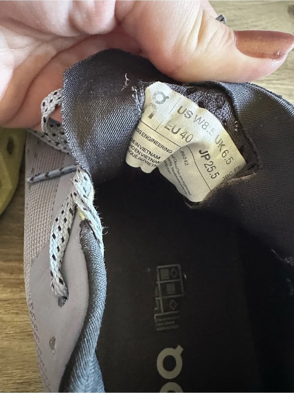 On Running Cloudmonster Women’s Shoes
